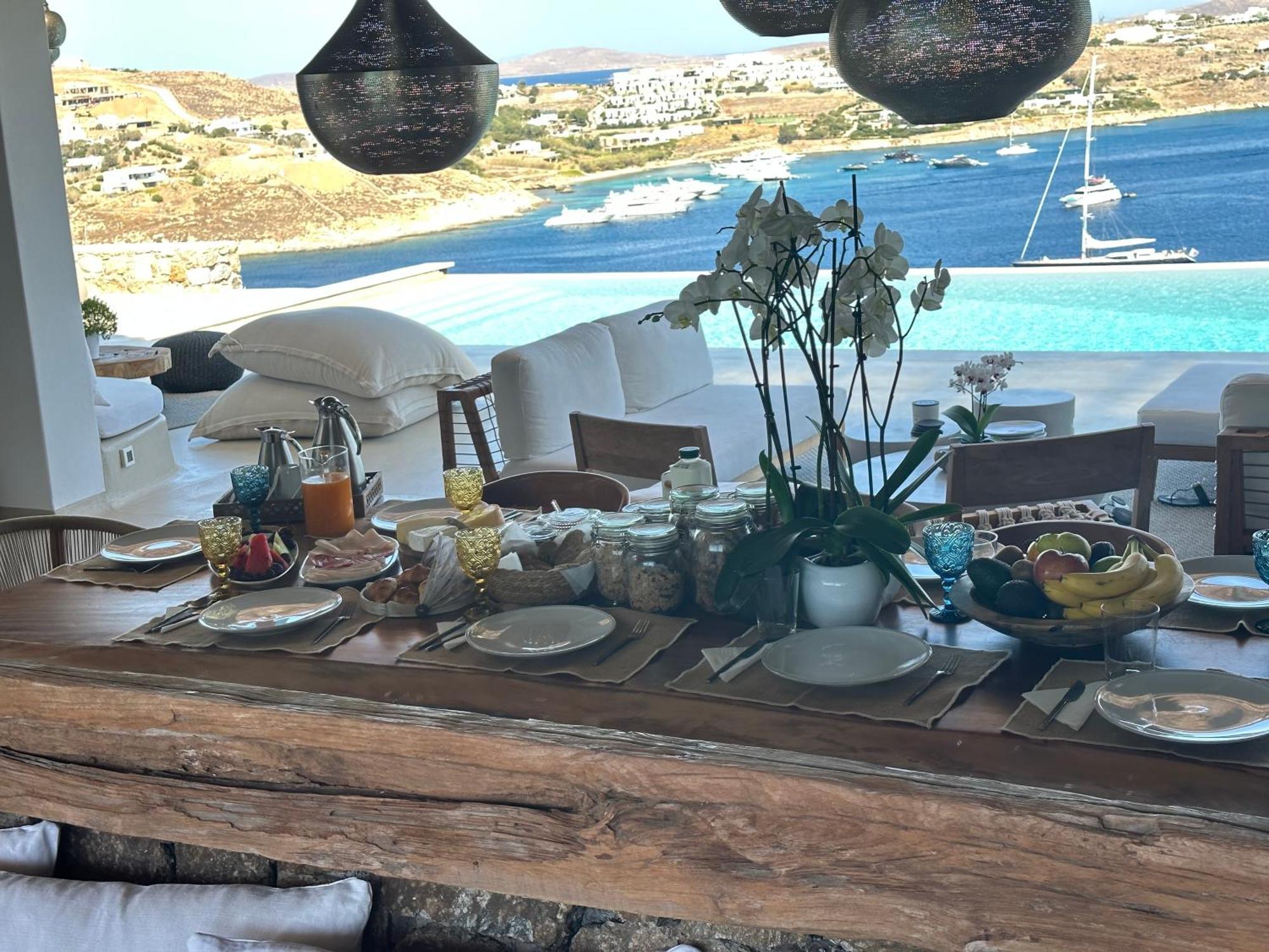 V&V Guest House - Luxury Suites オルノス エクステリア 写真
