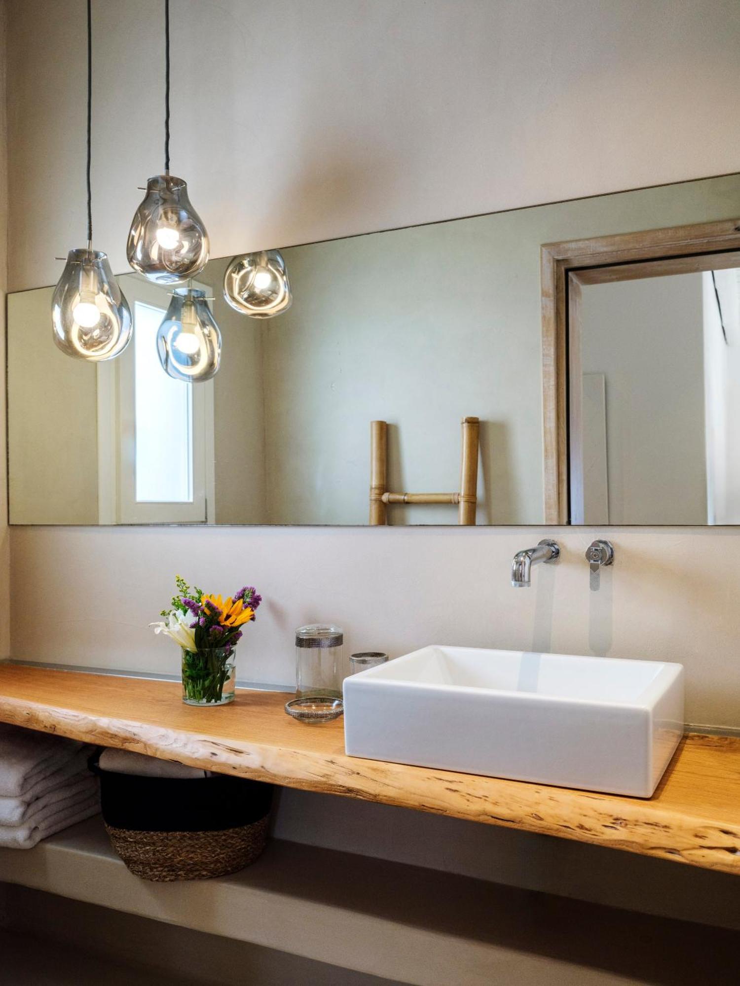 V&V Guest House - Luxury Suites オルノス エクステリア 写真